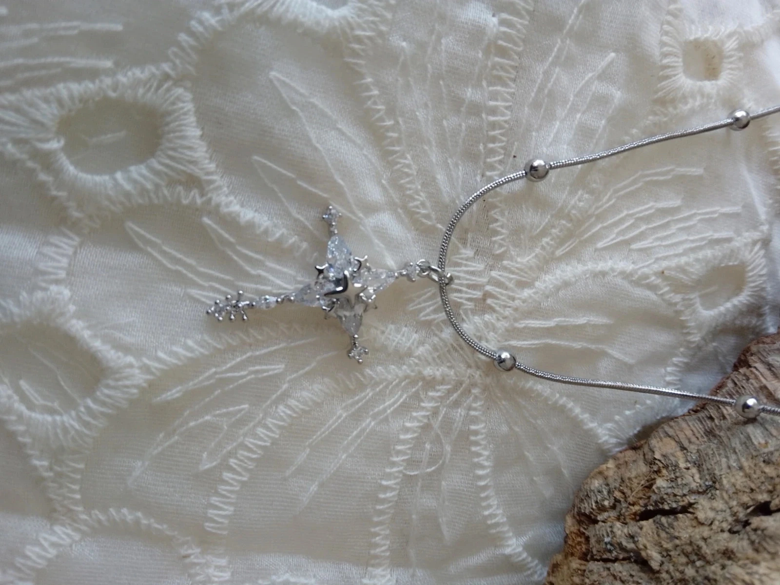 Silver-tone cross necklace – photo 2
